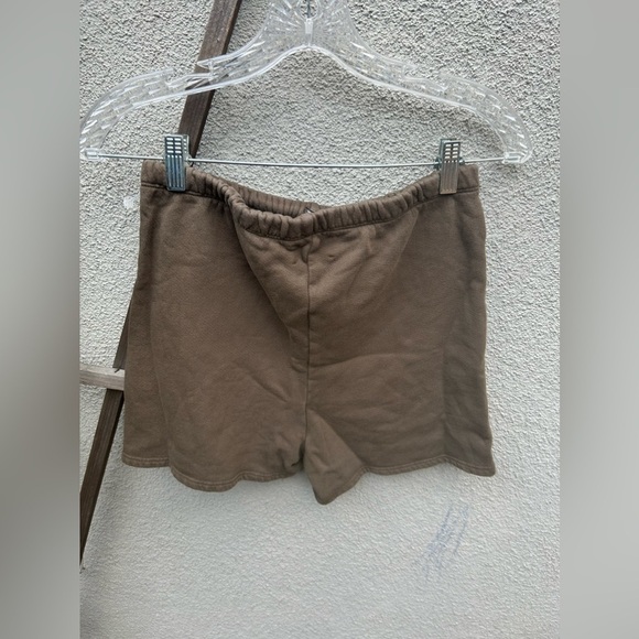 Joah Brown Fitted Sweat Shorts in Brown - Picture 11 of 12
